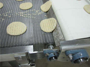 Biscuit Baking Honeycomb Food Conveyor Belt Flat Flex Design Anti Corrosion